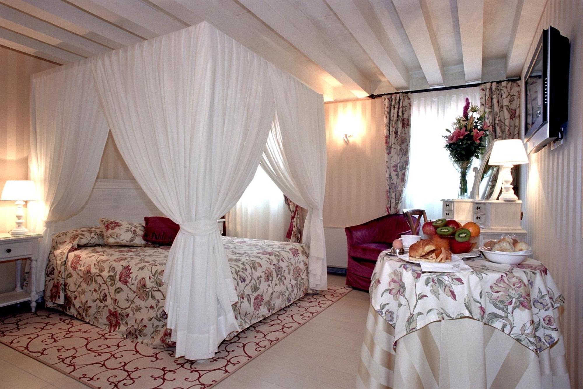 Hotel Antiche Figure Venesia Bagian luar foto